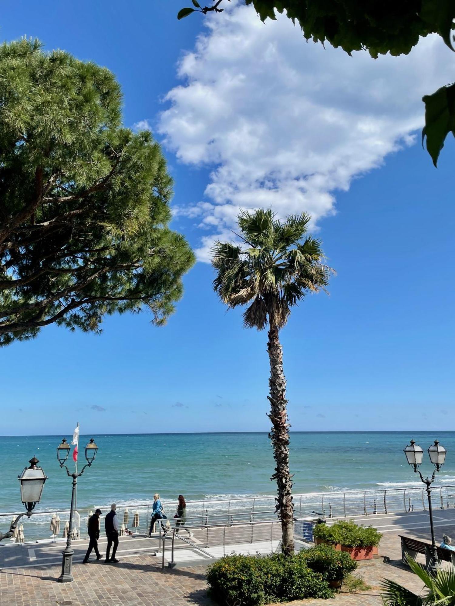 Hotel Beau Rivage Αλάσιο Εξωτερικό φωτογραφία